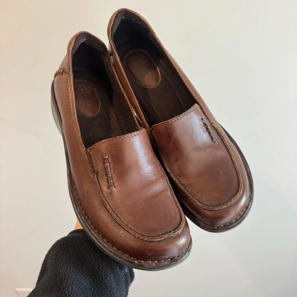 Clarks‎ Artisan Mill Town Leather Loafers in Brown Size 7.5N
